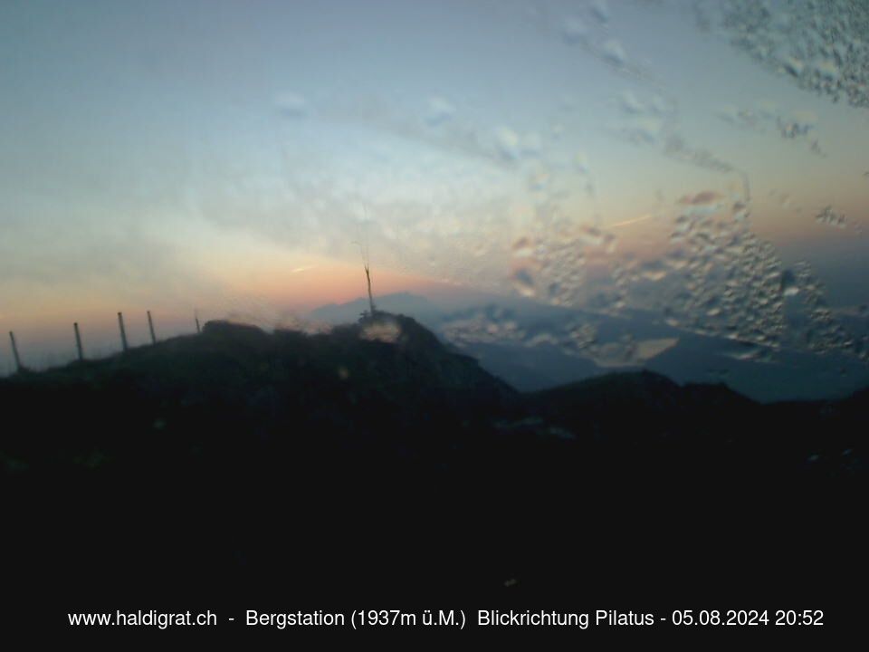 Wolfenschiessen: Bergstation Haldigrat (1937m) Blickrichtung West - Pilatus