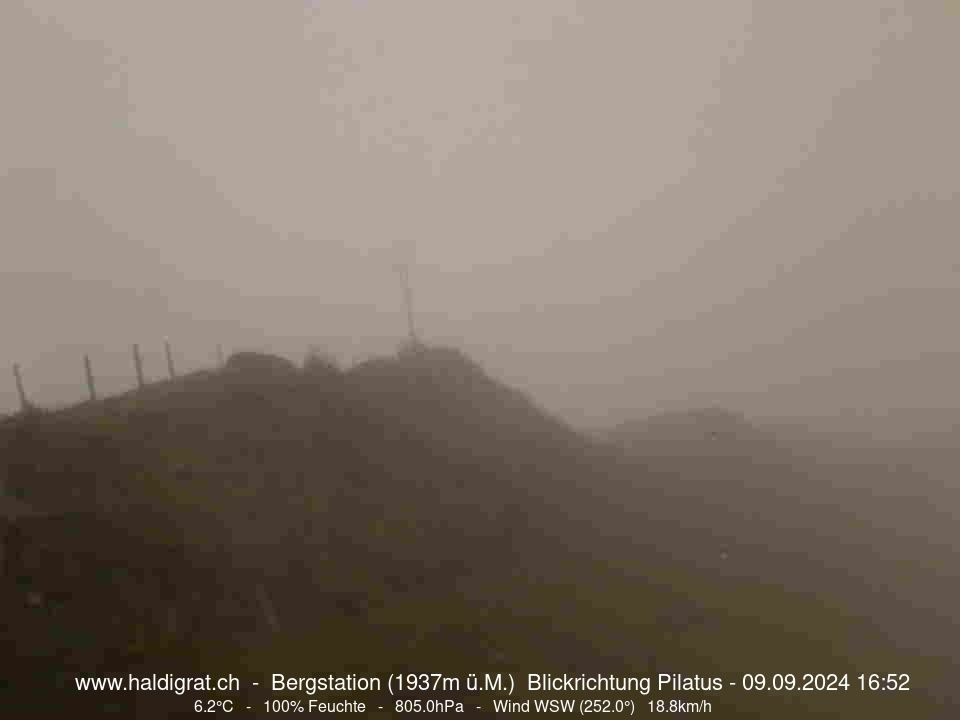 Wolfenschiessen: Bergstation Haldigrat (1937m) Blickrichtung West - Pilatus