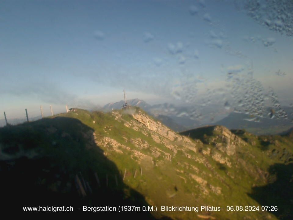 Wolfenschiessen: Bergstation Haldigrat (1937m) Blickrichtung West - Pilatus