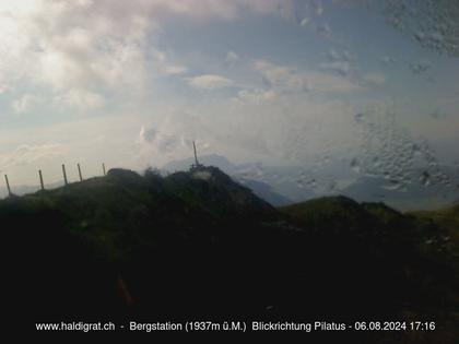 Wolfenschiessen: Bergstation Haldigrat (1937m) Blickrichtung West - Pilatus