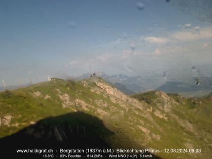 Wolfenschiessen: Bergstation Haldigrat (1937m) Blickrichtung West - Pilatus