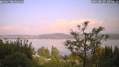 Vully-les-Lacs: Lake Murten