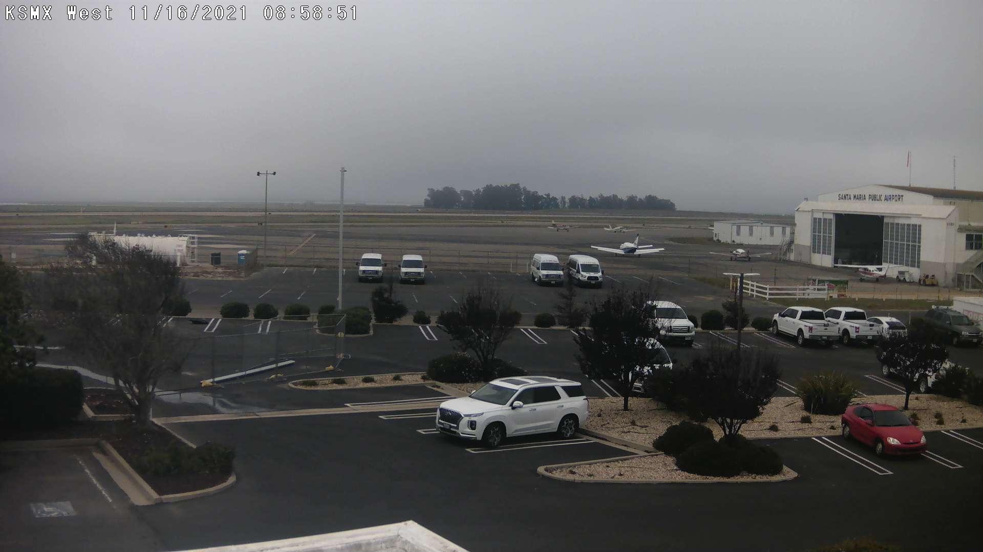 Traffic Cam Santa Maria › West: Santa Maria Public Airport District