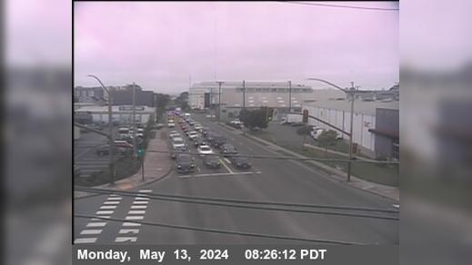 Traffic Cam Golden Gate › North: T251W -- SR-13 : E13 AT 7TH ST - Looking West