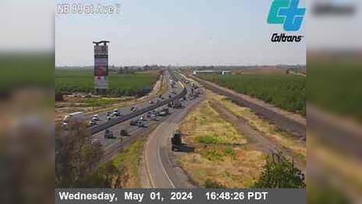 Traffic Cam Fresno › North: MAD-99-AT AVE
