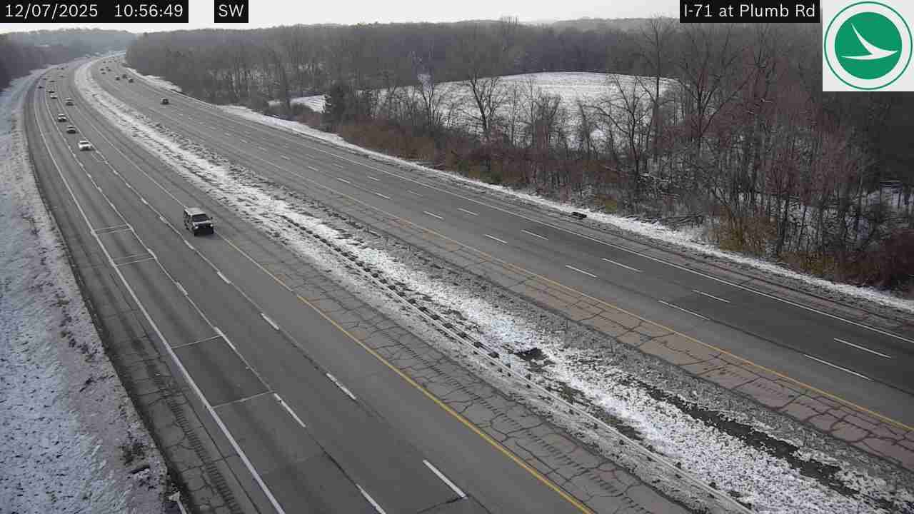 Traffic Cam Victory Camp: I-71 at Plumb Rd