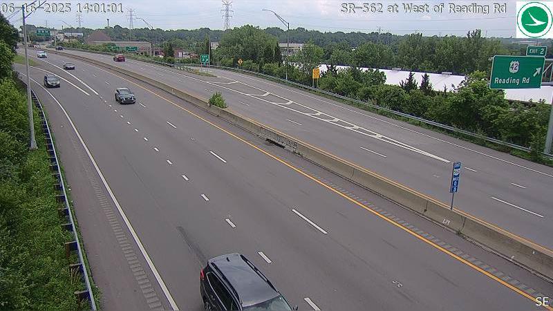 Traffic Cam Bond Hill: SR-562 at West of Reading Rd