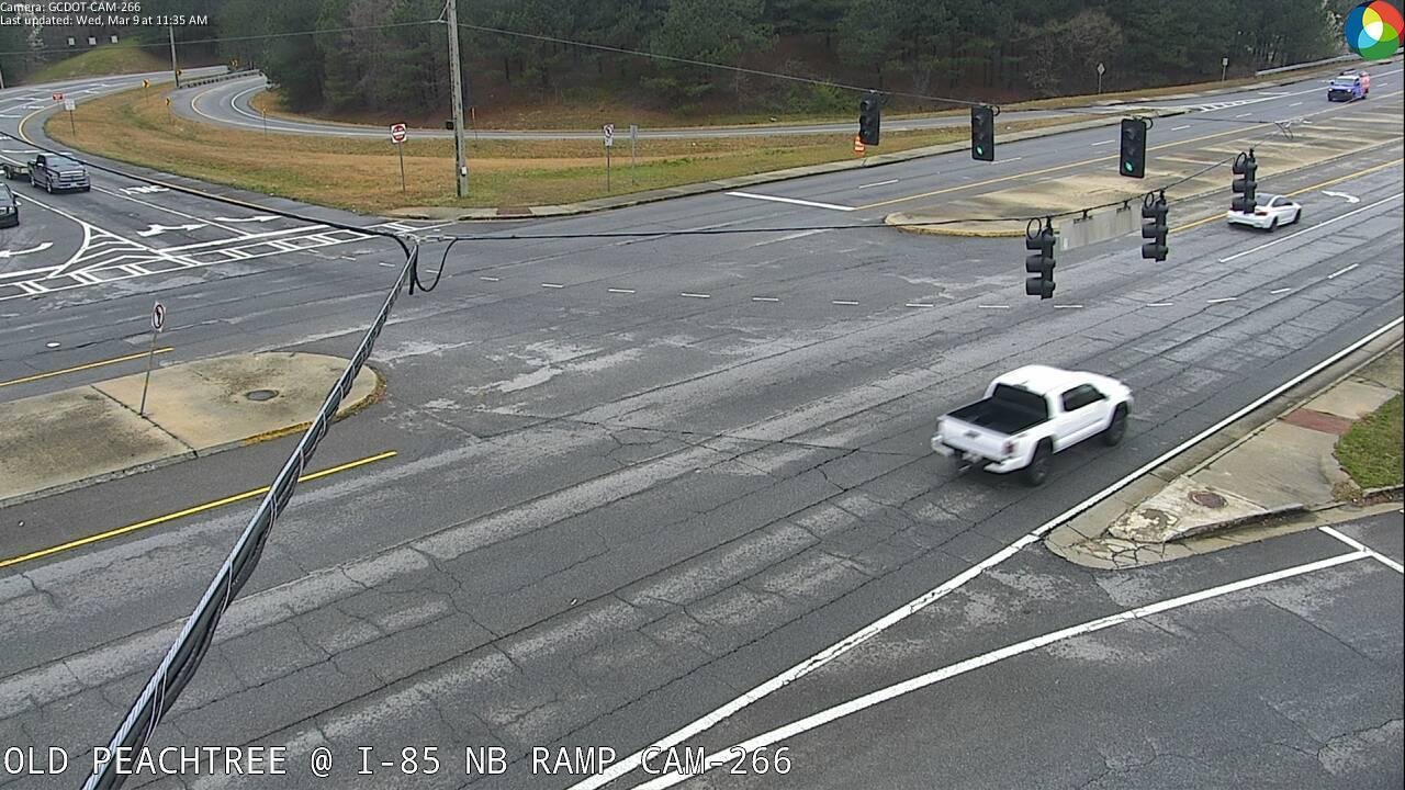 Traffic Cam Maple Ridge: GCDOT-CAM-