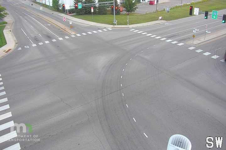 Traffic Cam Hopkins: MN 7: T.H.7 WB @ 17th Ave