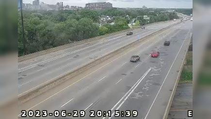 Traffic Cam Indianapolis: I-70: 1-070-078-6-1 HARDING ST