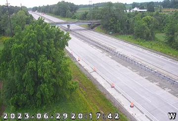 Traffic Cam Rockford: I-65: 1-065-052-4-1 N OF US
