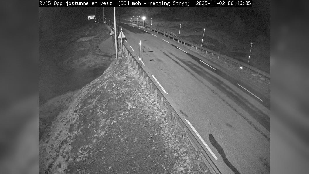 Traffic Cam Stryn: R15 Oppljostunnelen vest