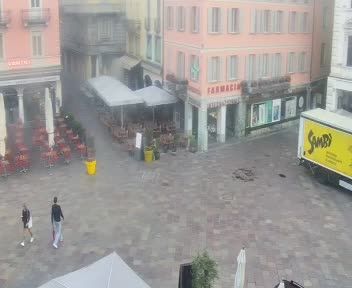 Lugano: Piazza Riforma