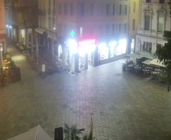Lugano: Piazza Riforma