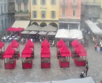 Lugano: Piazza Riforma