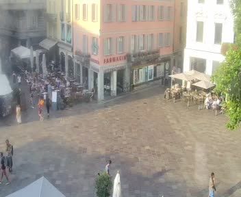 Lugano: Piazza Riforma