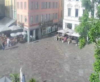 Lugano: Piazza Riforma