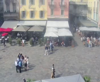 Lugano: Piazza Riforma