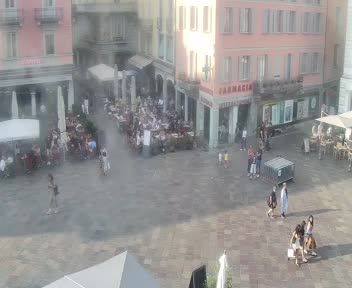 Lugano: Piazza Riforma