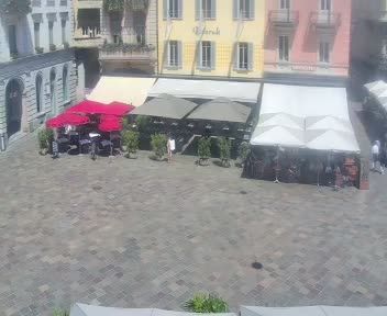 Lugano: Piazza Riforma