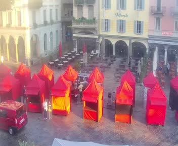 Lugano: Piazza Riforma