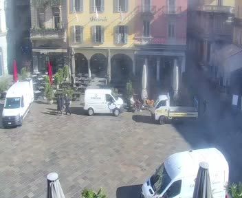 Lugano: Piazza Riforma