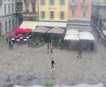 Lugano: Piazza Riforma