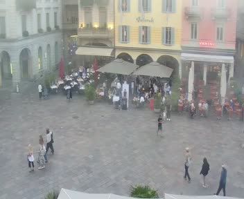 Lugano: Piazza Riforma
