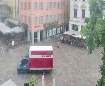 Lugano: Piazza Riforma