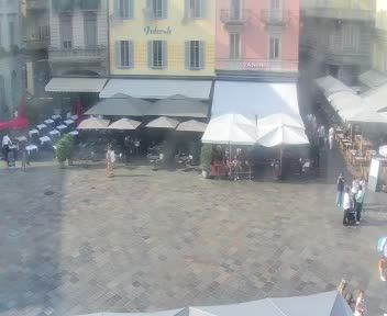 Lugano: Piazza Riforma