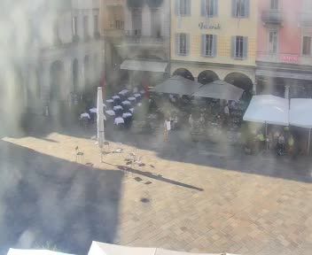 Lugano: Piazza Riforma