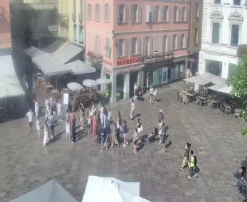 Lugano: Piazza Riforma