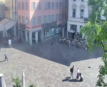 Lugano: Piazza Riforma