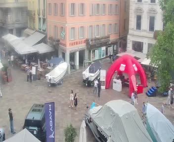 Lugano: Piazza Riforma