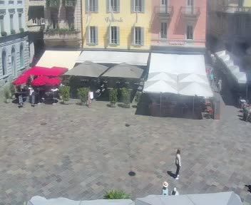 Lugano: Piazza Riforma