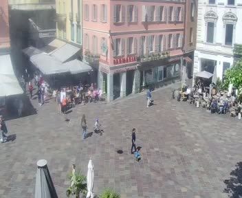Lugano: Piazza Riforma
