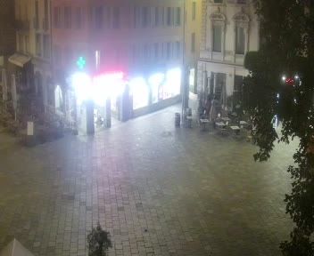 Lugano: Piazza Riforma