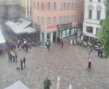 Lugano: Piazza Riforma