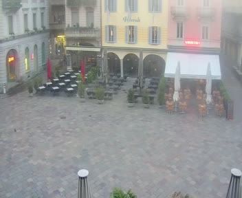 Lugano: Piazza Riforma
