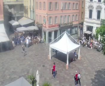 Lugano: Piazza Riforma