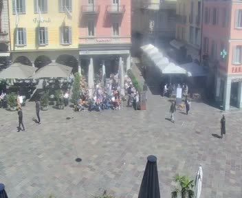 Lugano: Piazza Riforma