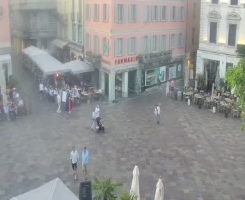 Lugano: Piazza Riforma