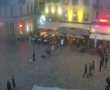 Lugano: Piazza Riforma