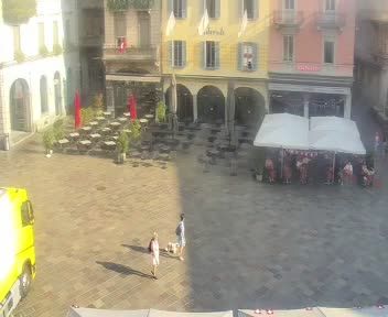 Lugano: Piazza Riforma