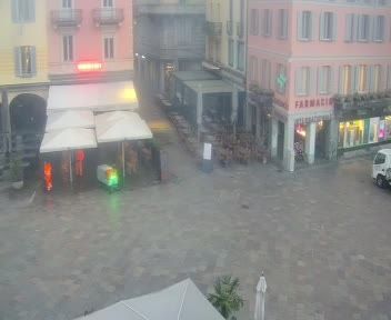 Lugano: Piazza Riforma