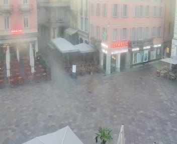 Lugano: Piazza Riforma