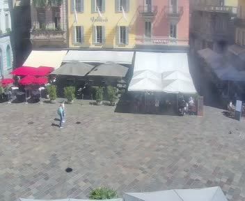 Lugano: Piazza Riforma