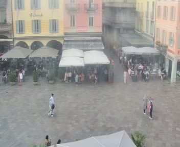 Lugano: Piazza Riforma