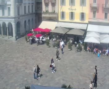 Lugano: Piazza Riforma