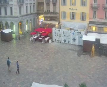 Lugano: Piazza Riforma